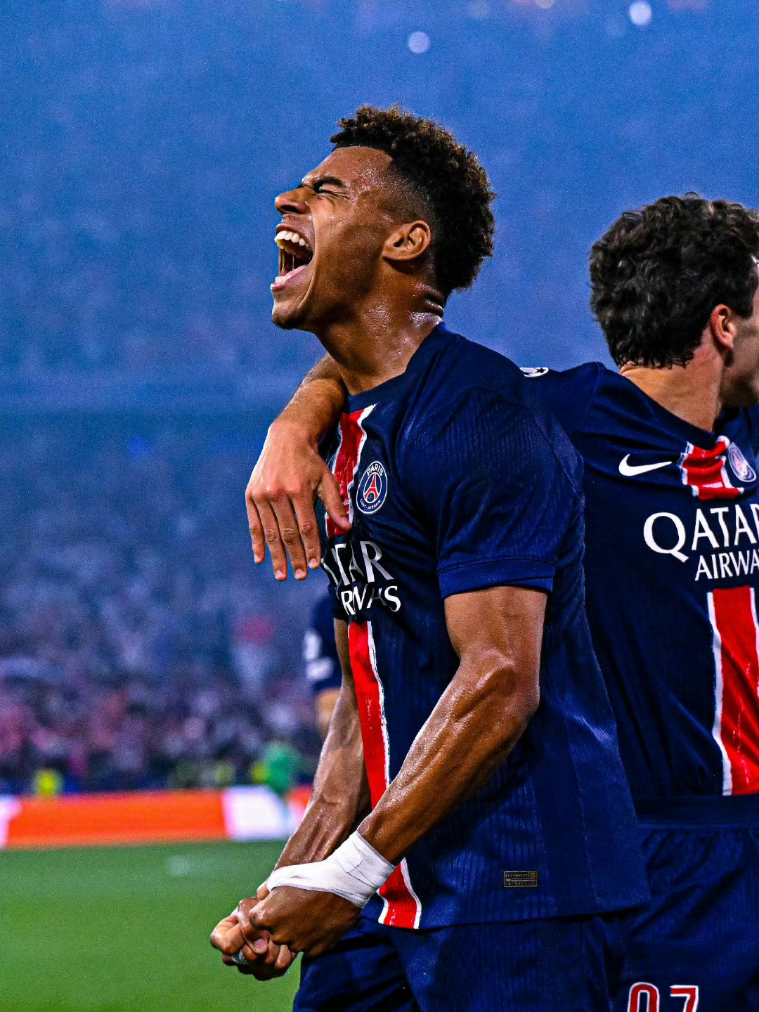 荷甲赛程吃紧，巴黎圣日耳曼今晨内部沟通，管理层满意，临场指挥获称赞的简单介绍