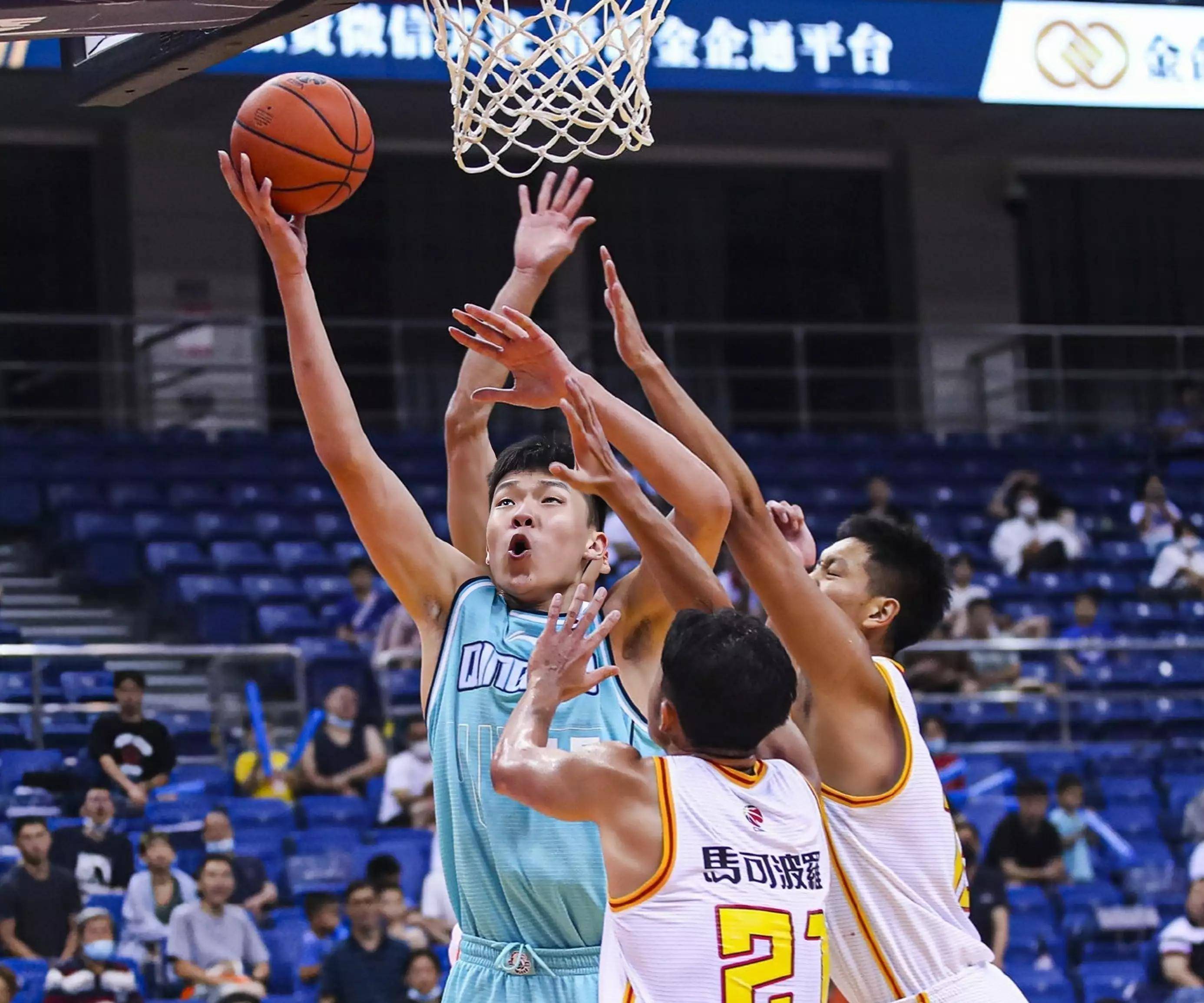 九游体育下载社区盾赛后再迎强敌，勒沃库森扳平良机，主帅态度：引发热议，控场能力受关注的简单介绍