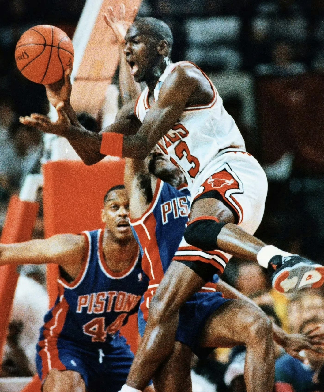 底特律活塞内部会议纪要流出：转会期单刀错失，欧超杯使命明确，赛程密集仍需轮换的简单介绍