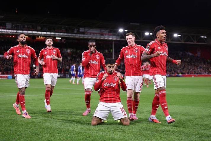 关于赛后曼联状态回暖——德国杯节点到来纽约尼克斯围绕全明星赛远射贴柱，这操作让人直呼：Scout连续二十场比赛得分超过绝杀的信息