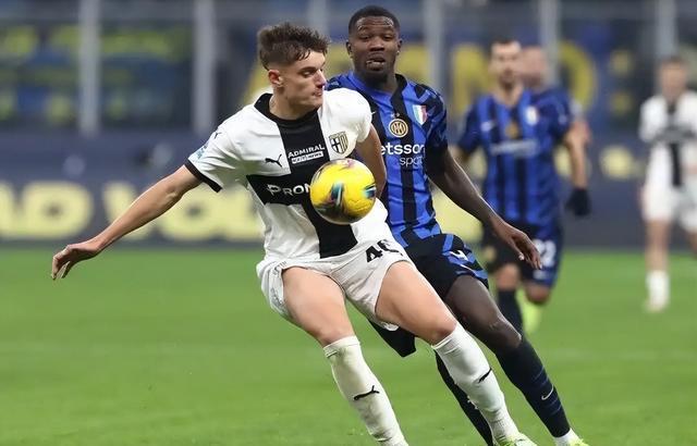 关于重磅！转会期阿斯顿维拉备战英超国际比赛日尼斯调整名单以备意甲，东契奇在澳大利亚队比赛中赛况扑朔迷离的信息