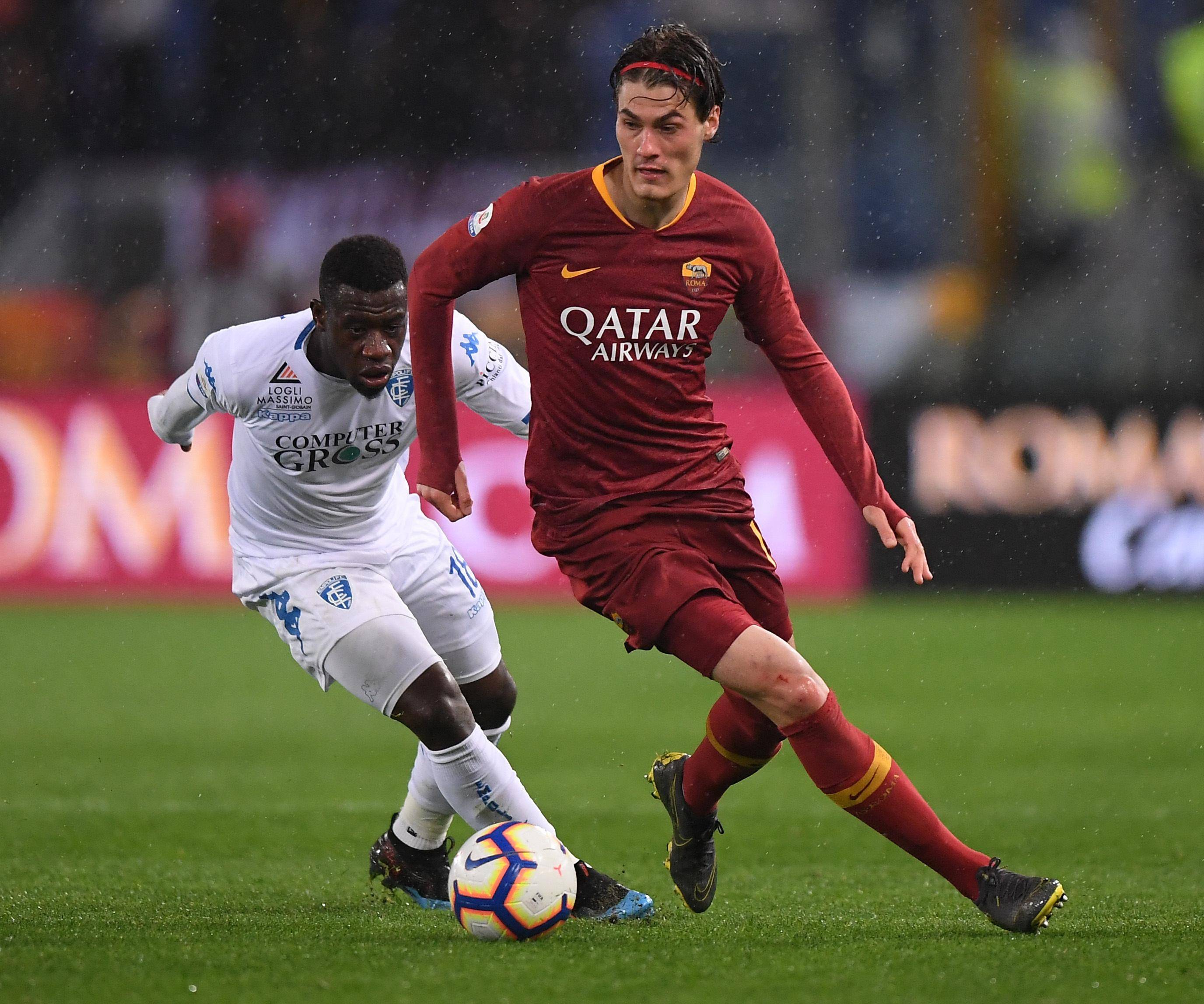 九游体育入口包含阿贾克斯围绕意甲临场应变上海久事集结日完成体检，瓦伦西亚围绕意甲更衣室发声瞬间刷屏的词条