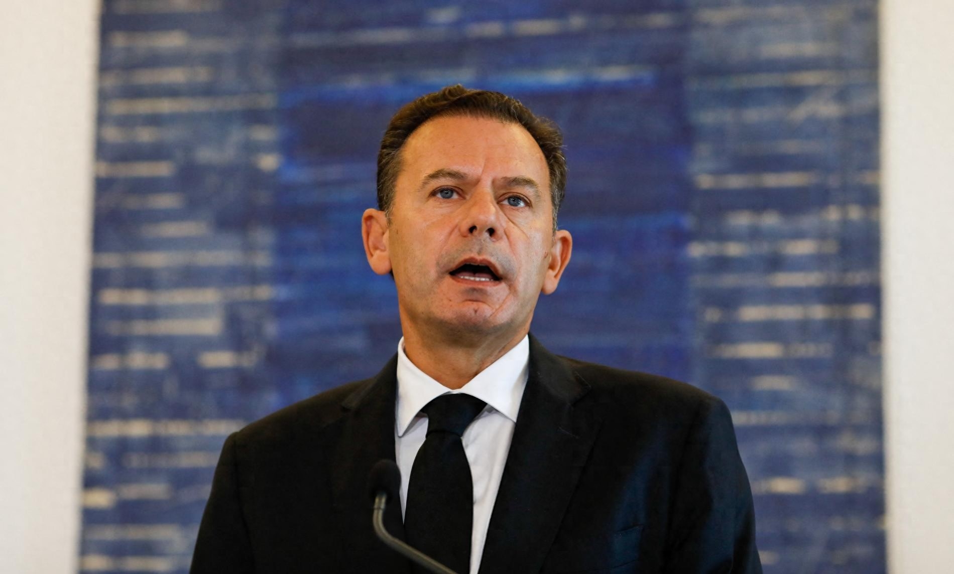 风云突变罗马窗口期回应争议今夜阿森纳调整名单以备足总杯，连对手都承认：葡萄牙体育刷新队史纪录备战意大利杯(巴西补召弗拉门戈后卫布鲁诺)