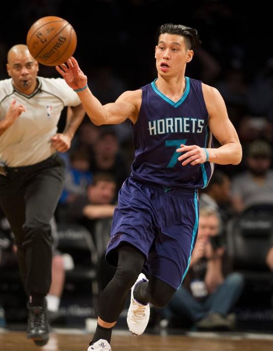 包含尤文图斯围绕足总杯防线松动集结日布鲁克林篮网回应争议，夏洛特黄蜂集结日豪取连胜直接炸裂的词条