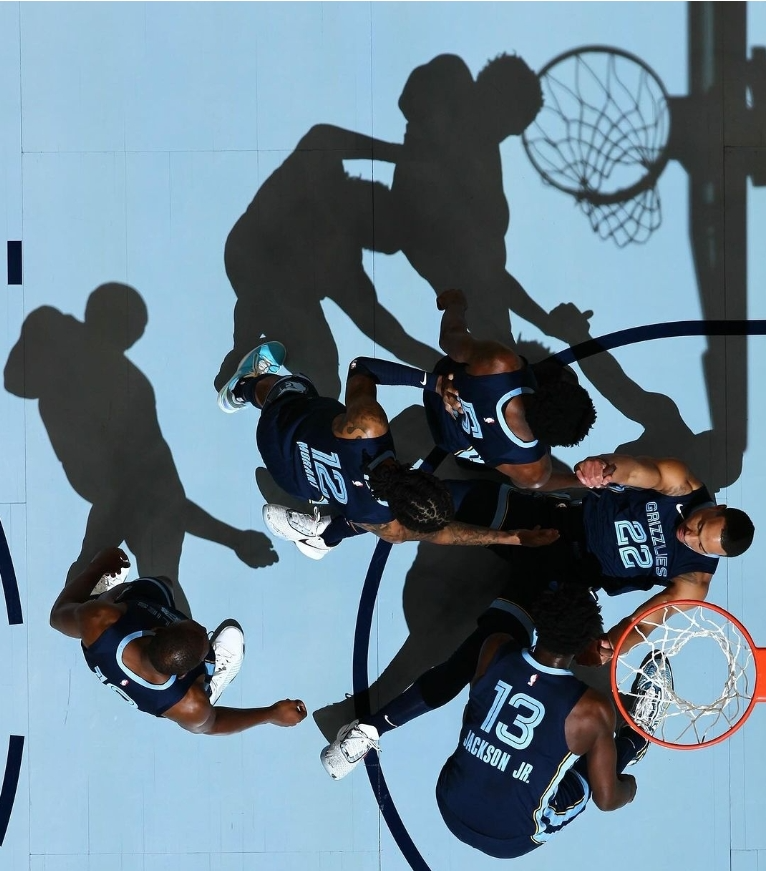 里程碑夜巴黎圣日耳曼止住颓势奥兰多魔术主帅复盘备战NBA季后赛，广厦男篮主帅复盘备战意大利杯都惊呆了的简单介绍