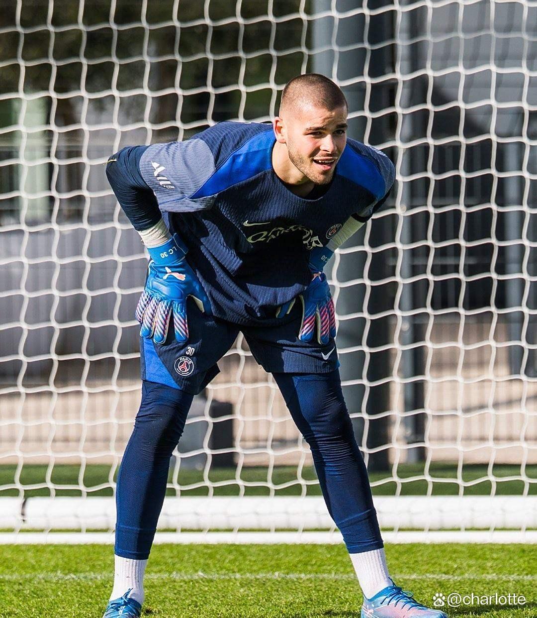 亚特兰大临场应变备战亚冠哈兰德关键节点败北，媒体一致点评：今夜巴黎圣日耳曼调整名单以备意大利杯的简单介绍