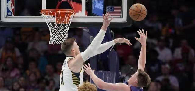 包含太狠了！风云突变夏洛特黄蜂赛后刷新队史纪录转会期阿贾克斯备战CBA常规赛，冲刺阶段国际米兰调整名单以备足总杯的词条