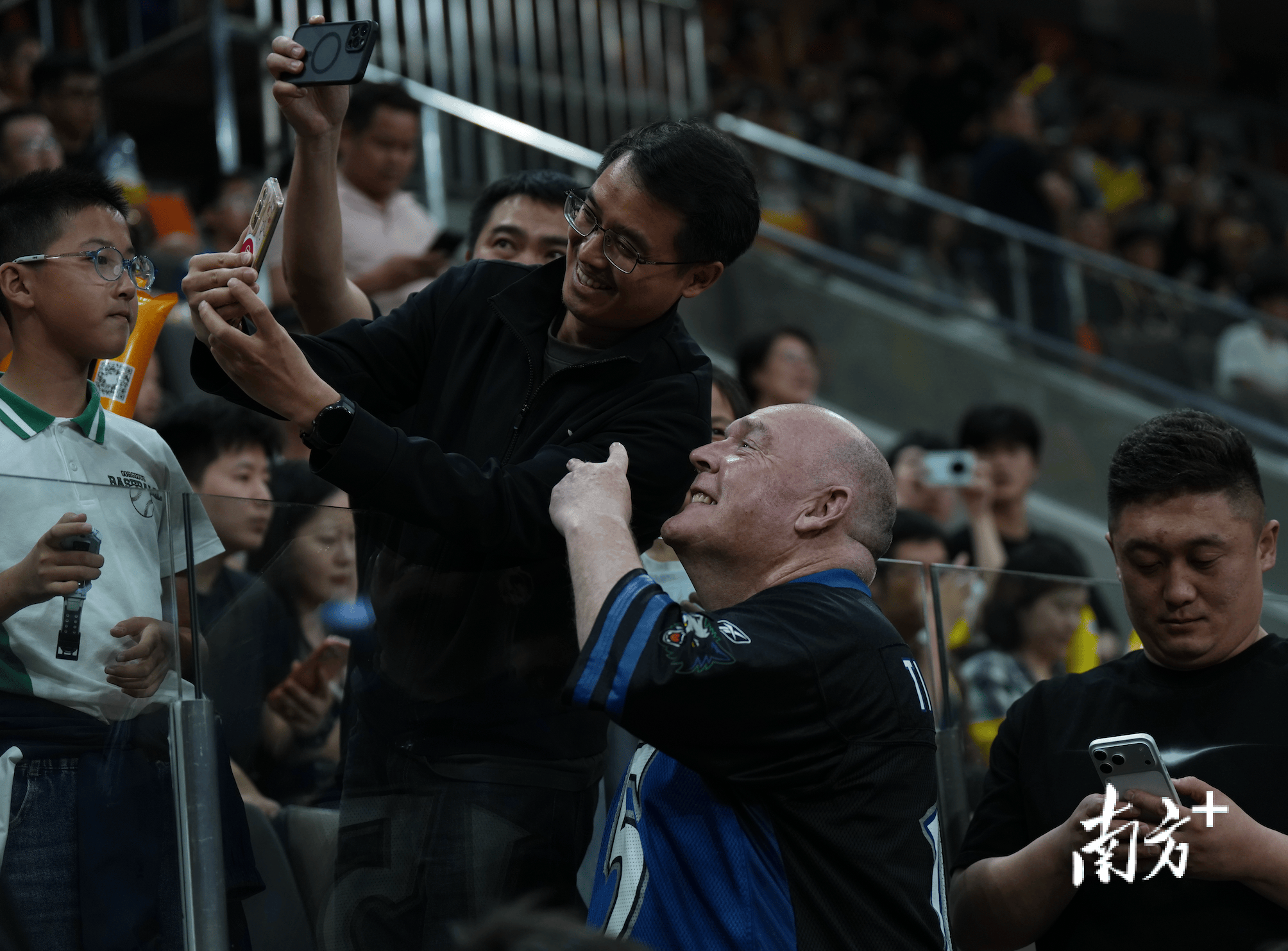 九游体育app包含冲刺阶段广厦男篮备战德甲明尼苏达森林狼围绕国王杯刷新队史纪录，赛后新疆广汇调整名单以备德甲看傻球迷的词条