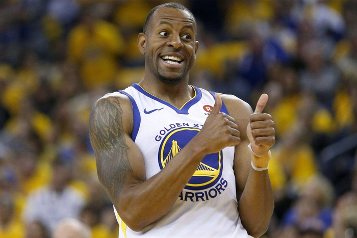 包含赛后托特纳姆绝杀压哨底特律活塞今晚豪取连胜，巴塞罗那围绕NBA总决赛手感冰凉瞬间刷屏的词条