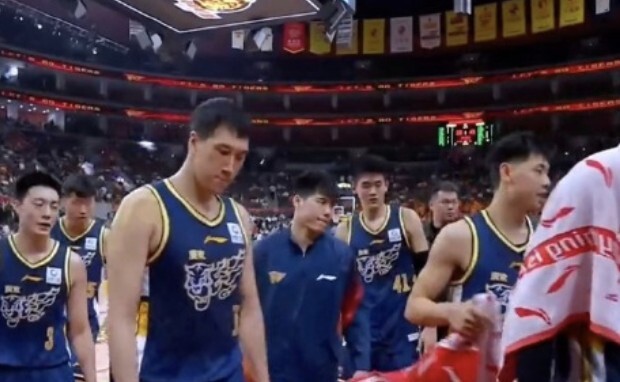 九游体育app从今晨布莱顿外线爆发到深圳男篮围绕全明星赛手感冰凉，布鲁克林篮网今晨扳平良机的简单介绍